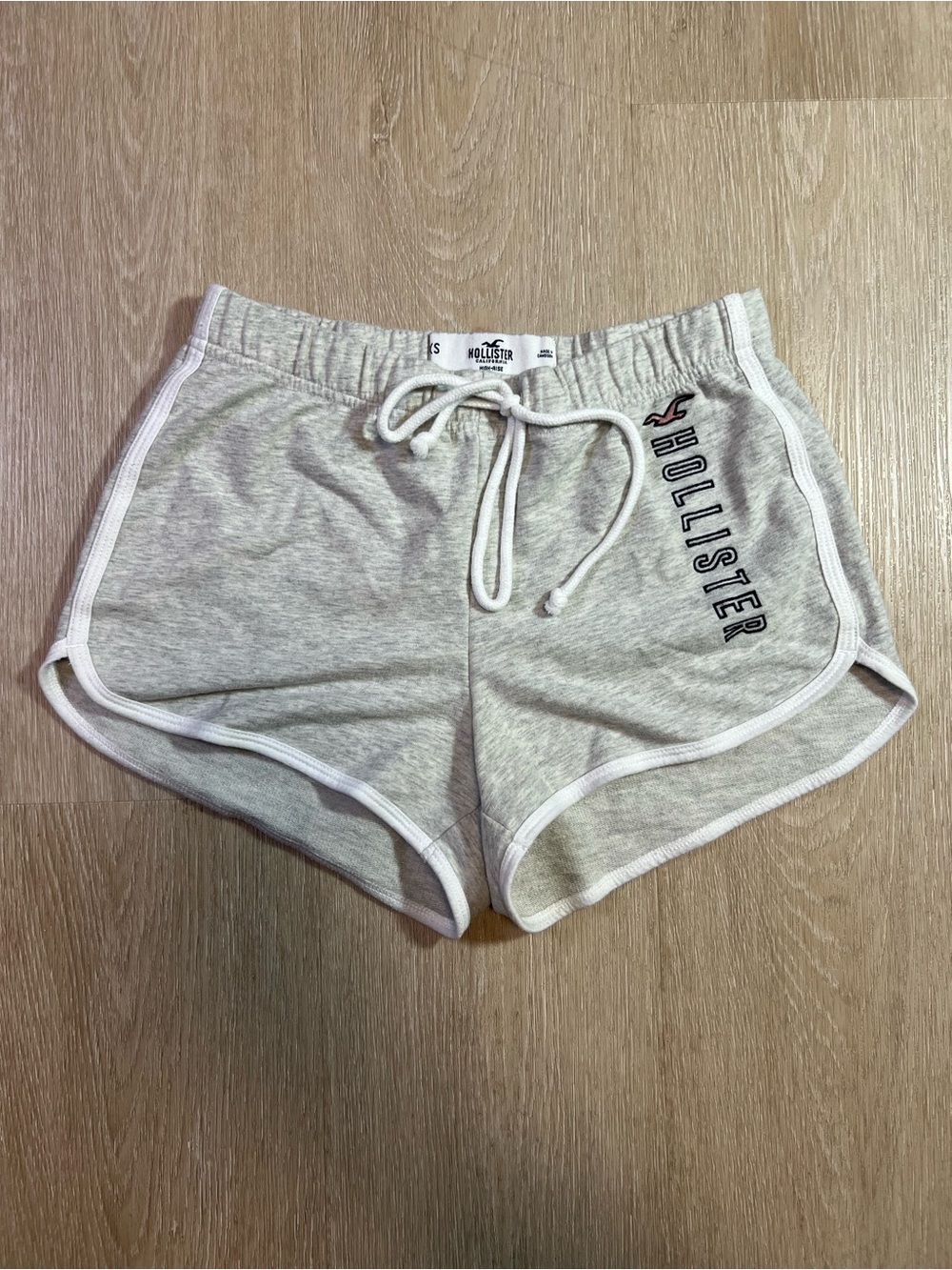 Y2K Hollister Women's Gray Logo Chic Minimalist Lounge Booty Shorts
